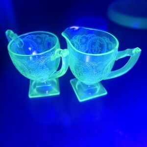 Vintage Green Uranium Depression Horse Shoe Glass Creamer and Sugar Set